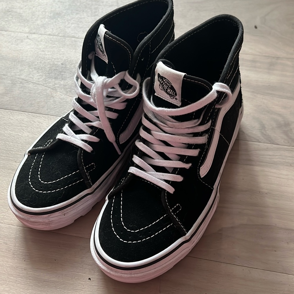 Vans Sentry Sk8- Hi Black Womens 7, boys 5.5